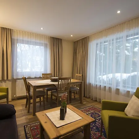 Daire Haus Flora Seefeld in Tirol