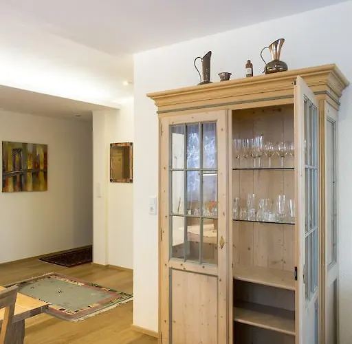 Apartment Haus Flora Seefeld in Tirol